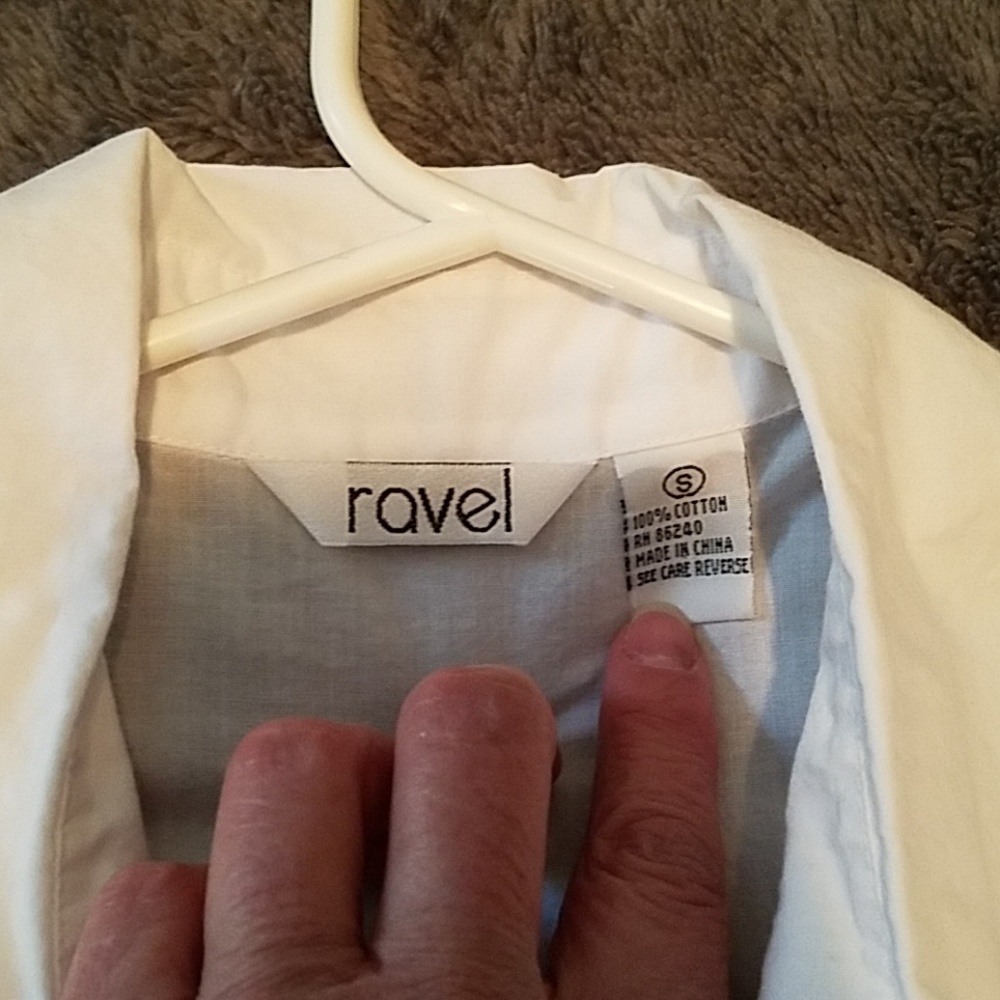 Blouse - Picture 2 of 5